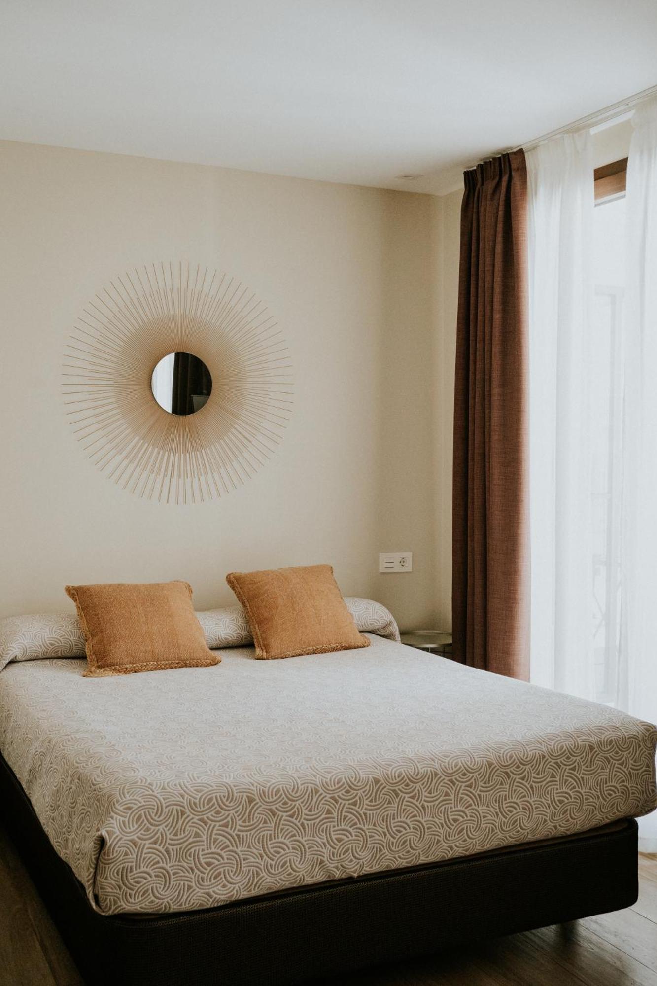 Apartamentos Levante - Mares Torre Del Mar Esterno foto