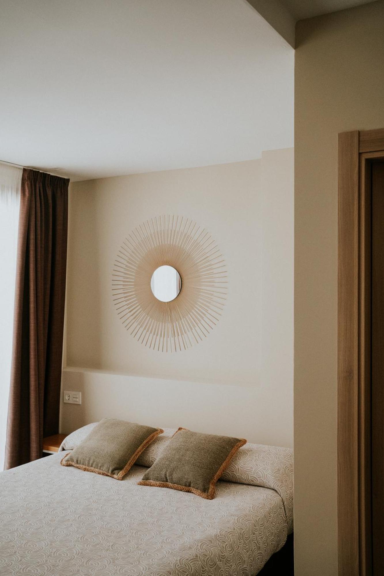 Apartamentos Levante - Mares Torre Del Mar Esterno foto